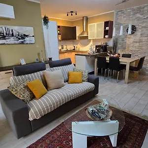 Prime: With Ac And Parking Near Train Station Varese